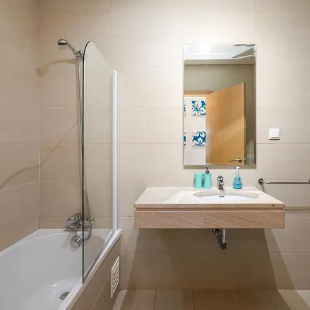 דירה Fuseta 2bedroom Seaviews מונקאראפאצ'ו