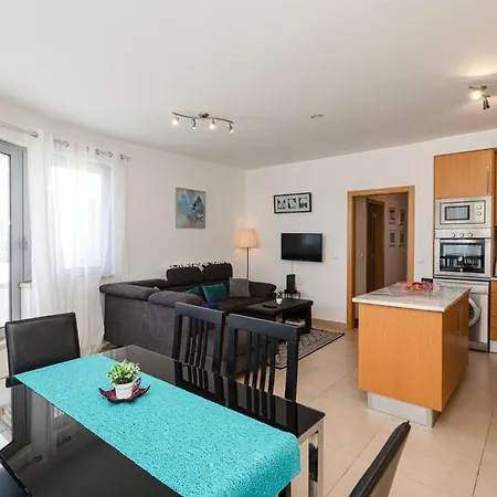 Fuseta 2bedroom Seaviews דירה *